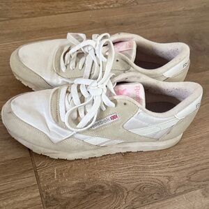 Reebok Women's White and Tan Sneakers